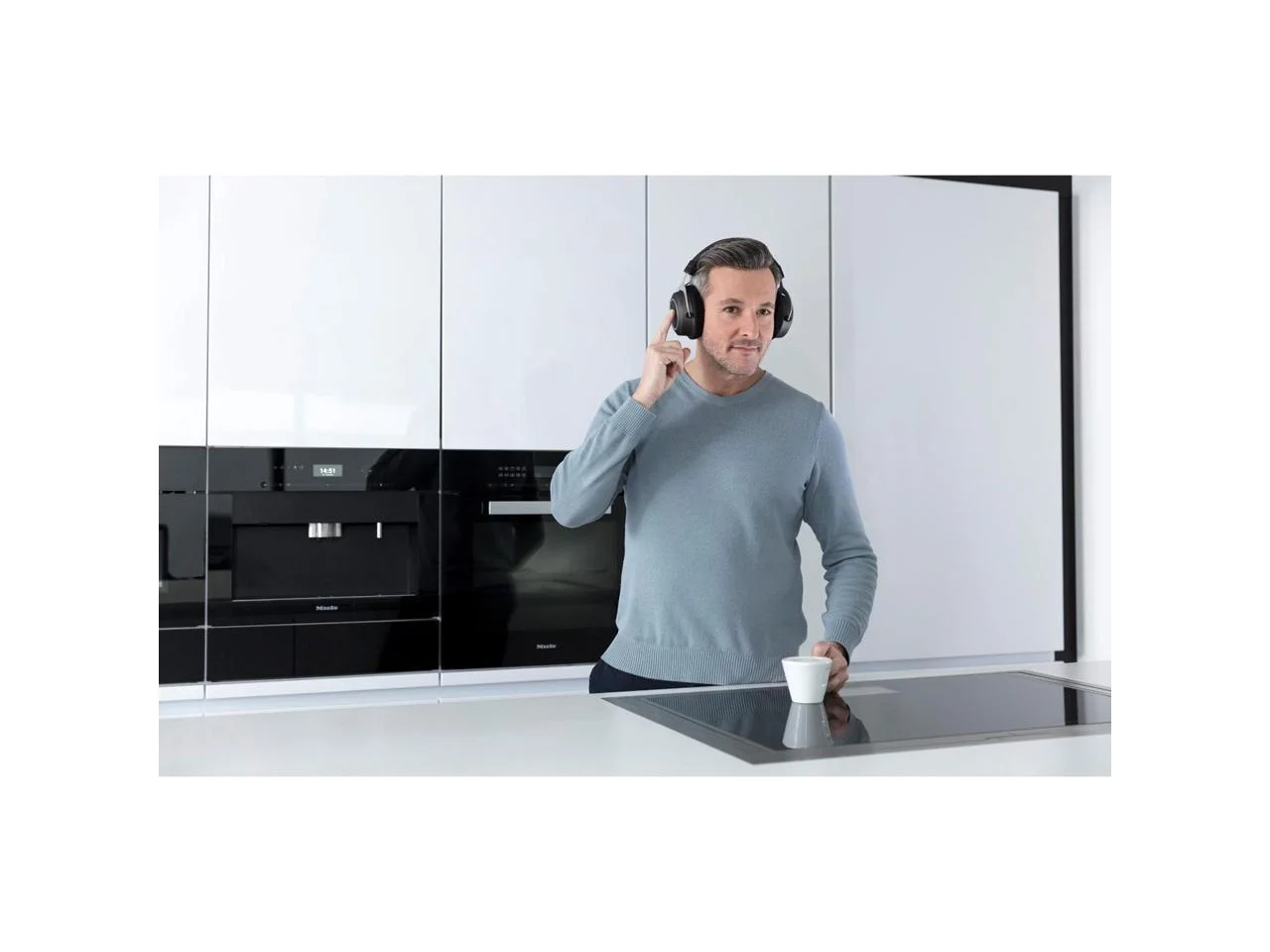 Beyerdynamic Amiron Wireless High-end Tesla Bluetooth® headphones with sound personalization (closed) - John Pierce Auto Care