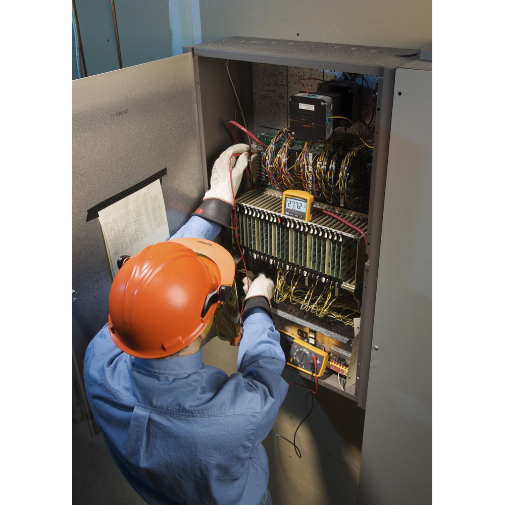 Fluke 233 Remote Display Multimeter - John Pierce Auto Care