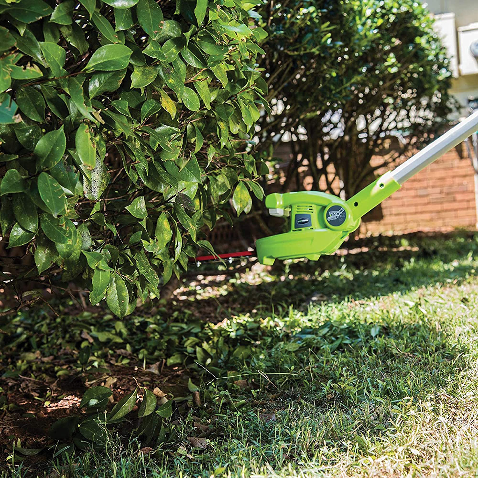 Greenworks 40V Cordless Pole Saw and Pole Hedge Trimmer Combo - John Pierce Auto Care