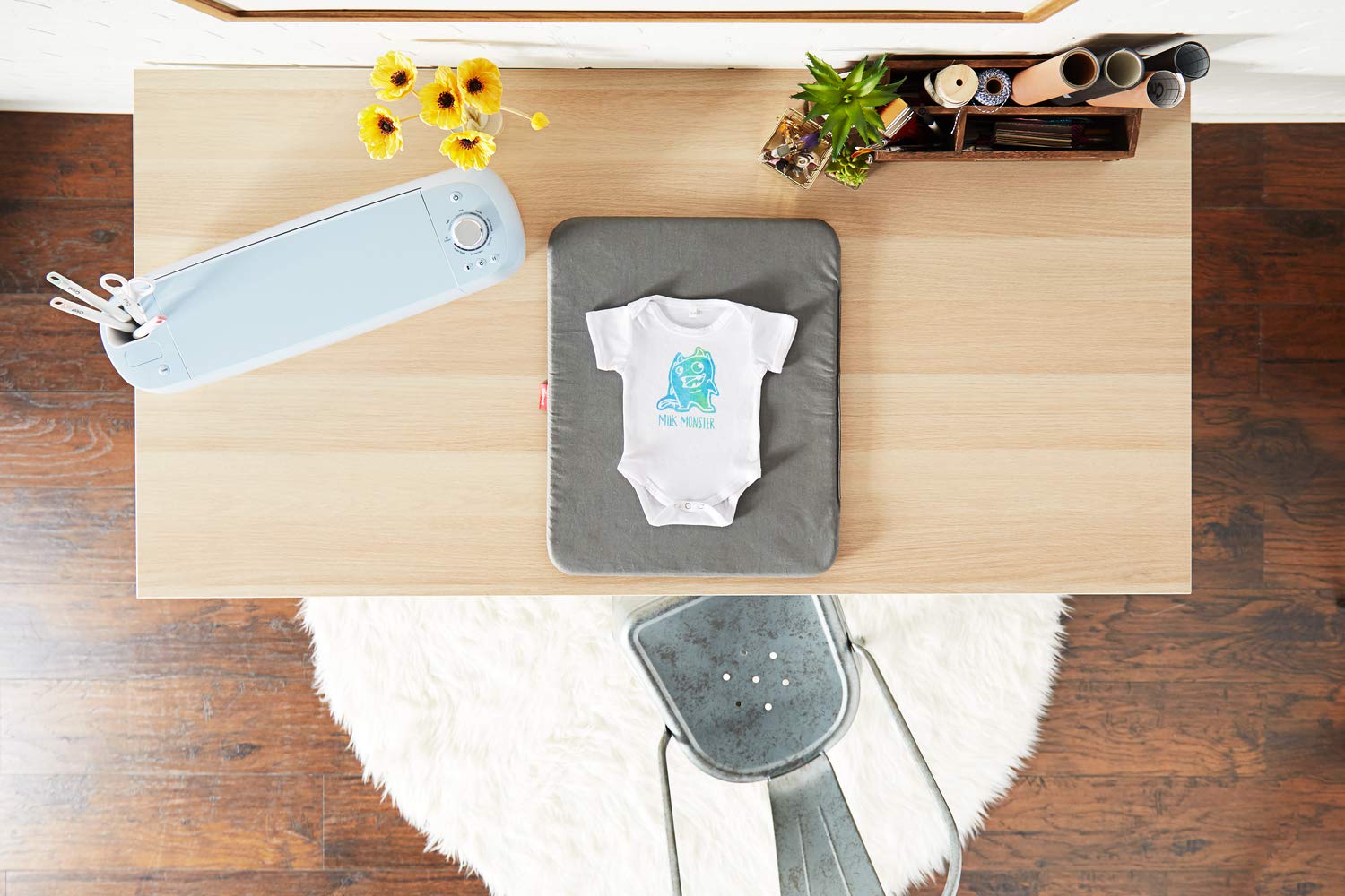 Cricut Explore Starter Bundle with Adhesive Vinyl Sampler Pack - John Pierce Auto Care